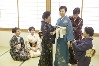 きもの講師養成講座(6ヶ月)|有資格者、経験者対象の短期集中講座。時間も費用もムダなく講師を目指す!