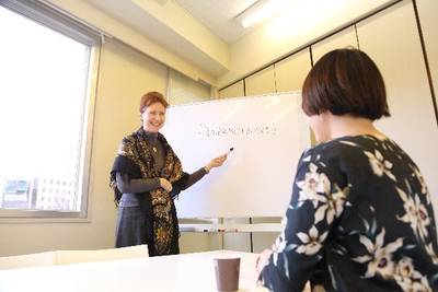 資格・ビジネスに強い外国語スクールアイザック