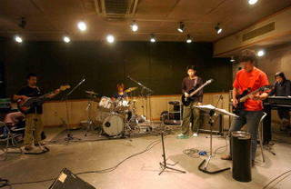音楽学校 INXS
