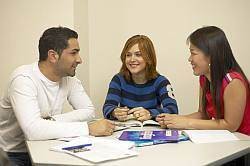 資格 留学 プログレスインターナショナル大阪校 多言語 英検 TOEIC TOEFL