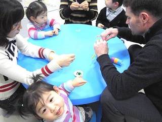 ママと一緒に初めての英語!1・2歳親子英会話コース(2レベル)