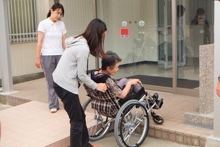 介護の資格◇資格取得応援! 介護職員初任者研修8月1日 開講。