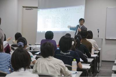 特定非営利活動法人 かながわ福祉保健学院