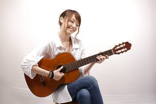 【ギター・無料体験】大人から始める。まずは好きな曲をかっこよく弾いてみませんか?