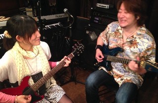 業界初!好きな曲の楽譜をカスタマイズ!ギター 新宿☆ライブ形式の発表会に出ることもできます