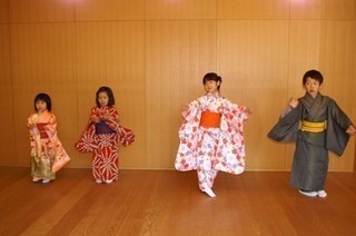はじめての日本舞踊 駅3分 大人も可能 お子様もお待ちしてます。