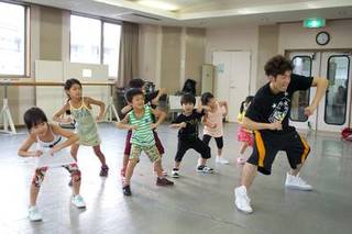 【3歳から始められます☆】HIPHOP(キッズクラス)【プロの講師が格好良く踊れるようにサポート☆】