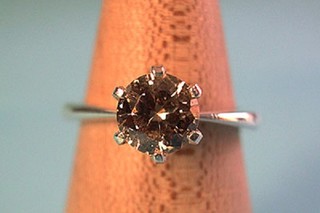 この道４５年の職人さんから宝飾品加工の技を学ぼう！